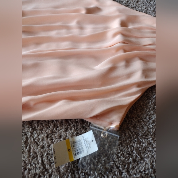 CeCe Pleated Halter Neck Sleeveless Peach Blouse Medium NWT - Picture 4 of 9